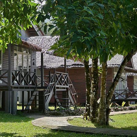 Baturundung Surf Resort Naibos ภายนอก รูปภาพ