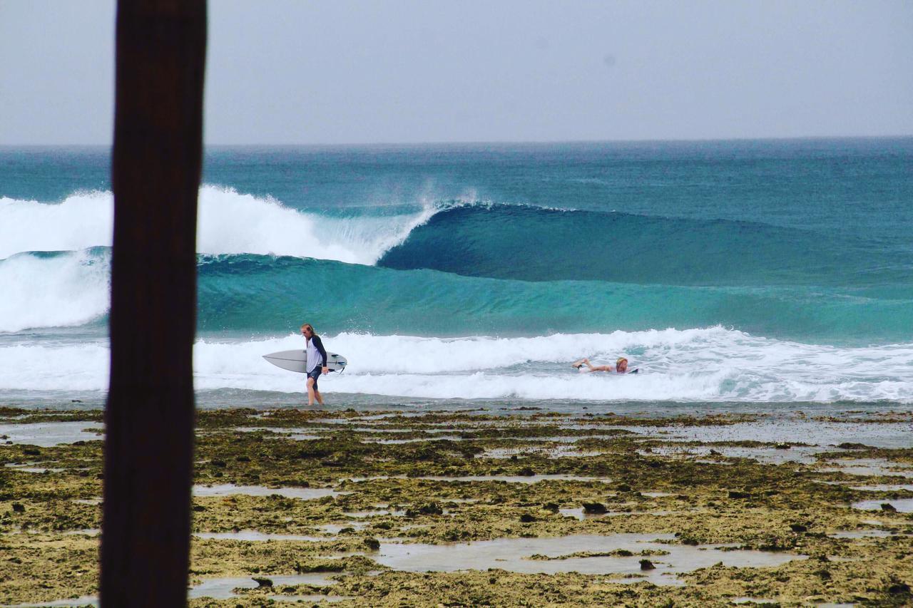 Baturundung Surf Resort Naibos ภายนอก รูปภาพ