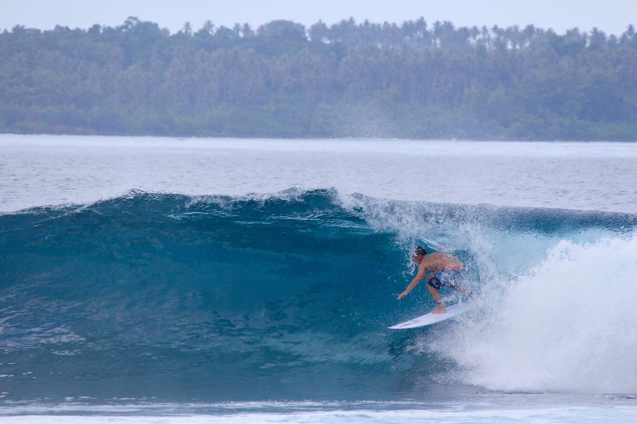 Baturundung Surf Resort Naibos ภายนอก รูปภาพ