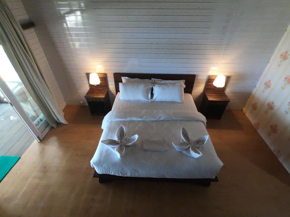 Baturundung Surf Resort Naibos ภายนอก รูปภาพ